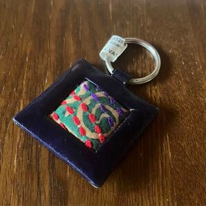nakshi stitch square キーホルダー 刺繍 海外