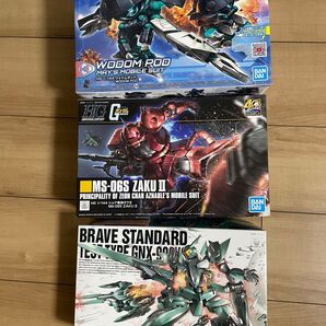 プラモデル ウォドムポッド & シャア専用ザクII & ブレイヴ一般用試験機