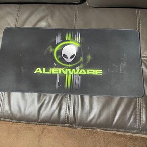 Alienware ロゴ入りマウスパッド