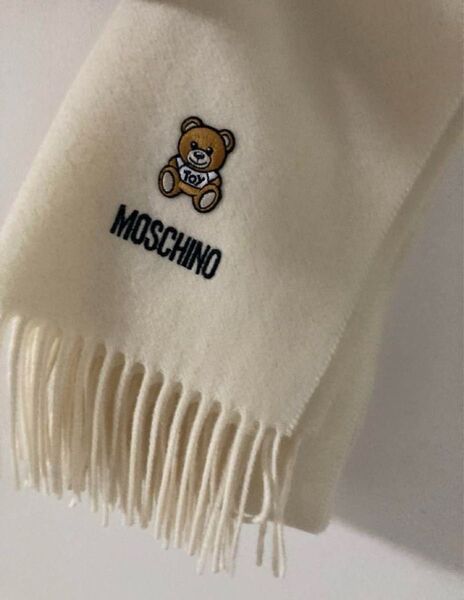 MOSCHINO (モスキーノ)ウール100%テディベアパッチフリンジ マフラー