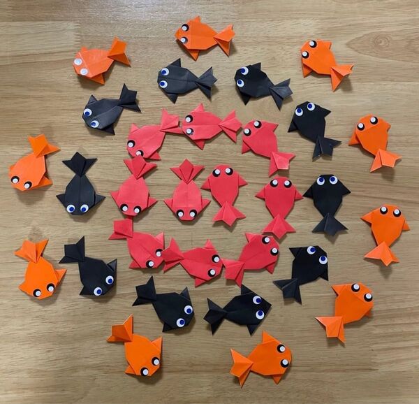 30匹 金魚 夏祭り 飾り 壁面飾り 壁飾り小サイズ 折り紙 ハンドメイド 壁面飾り 保育園 幼稚園 飾り