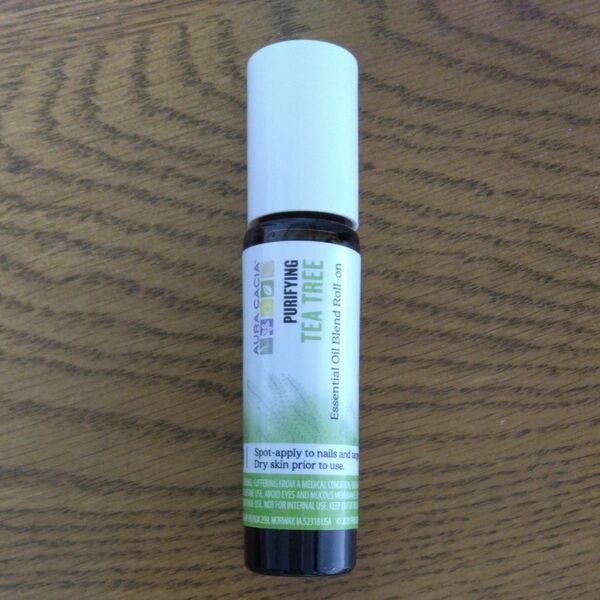 アロマ ロールオン ティーツリー iherb aura cacia