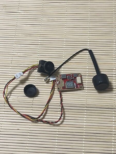 Runcam nano2 + ATOMRC TX800 VTX システム