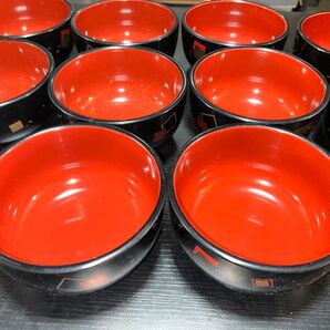 漆器の杯 10個セット 赤黒幾何学模様 汁椀 どんぶり 丼