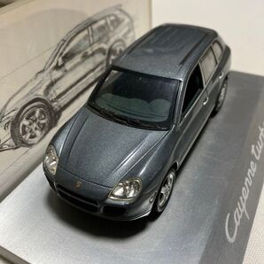 ポルシェカイエンturbo純正ミニカー