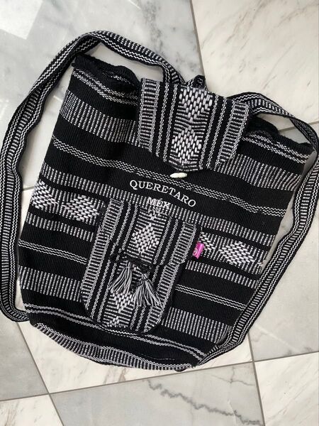 バックパック リュックサック メキシコで購入 黒×白色 編み込み