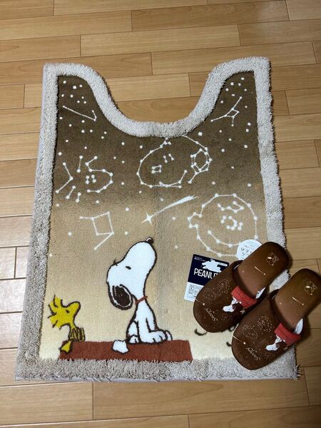 ♪ 新品スヌーピー 星座 トイレマット&スリッパ 約80×60cm ブラウン♪