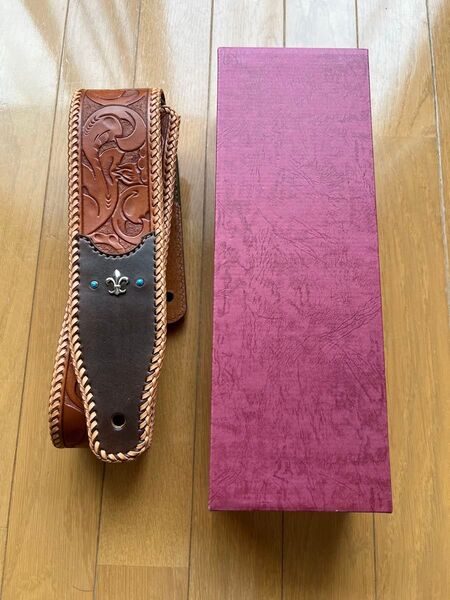 【未使用美品】WIZARD LEATHER 本革製ギター・ストラップ 日本製