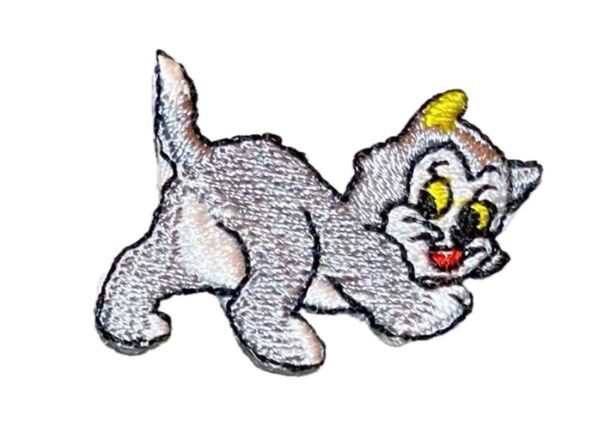 小さなアイロン刺繍ワッペン 『 銀猫 』