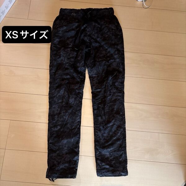 UNIQLO XS 迷彩パンツ