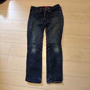 ジーンズ 28 サイズおよそM