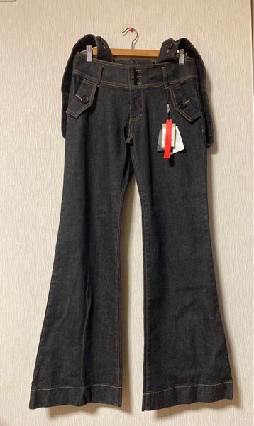 Cross Mary サスペンダー付き デニムパンツ ブラック ジーンズ ブーツカット ジーパン