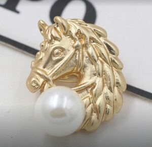  horse riding horse face pearl brooch yellow gold 