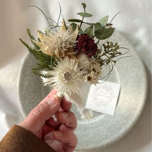 H ハレノヒ コサージュ 卒業式 入学式に優しい雰囲気 ブローチ ドライフラワー ハンドメイド