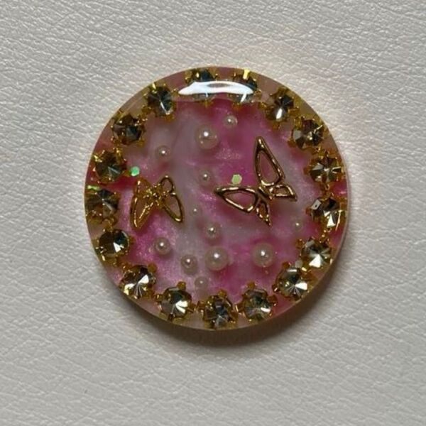 ☆239 レジン ハンドメイド 蝶々 ピンク×ホワイトマーブル ヘアゴム/ブローチ/キーホルダー/ペンダント
