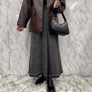 人気商品 試着のみ ケミカルキリカエフリンジデニムスカート