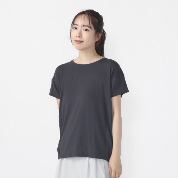 TIGORA beams ティゴラ Tシャツ 半袖 フィットネス 後ろシア付き半袖Tシャツ ブラック 人気 シアー グレー 新品