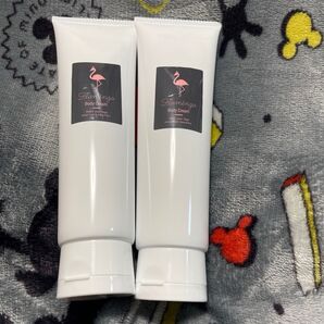 フラミンゴボディクリーム(4,400円) 万能クリーム