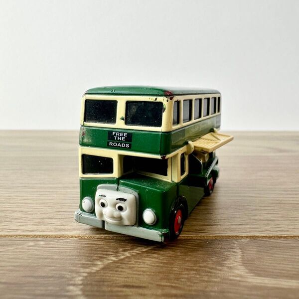 カプセルプラレール きかんしゃトーマス バルジー(グリーン) バルジー