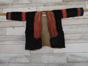 モン族女性ジャケットNO.4 hmong メオ族苗 インドシナ　ラオス　民族衣装　本物　手仕事　刺繍