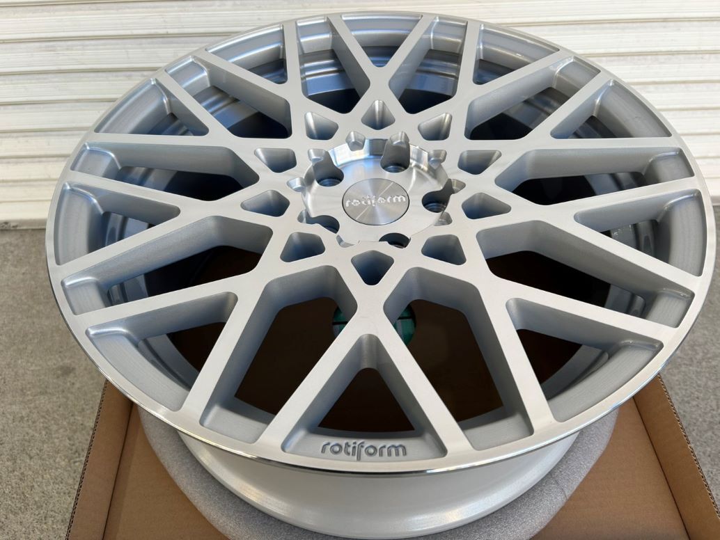 2025年最新】Yahoo!オークション -rotiform ホイール(自動車