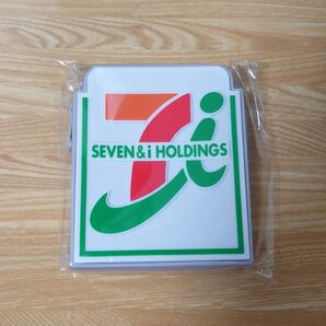 セブンイレブン 福袋 シリコンポーチ