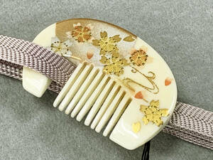 ◆京都『大原商店』謹製　オリジナルのおしゃれな帯留め（髪飾り型／桜・オフホワイト）