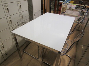 * secondhand goods IKEA TOBIAS table & chair - four legs beautiful goods . somewhat scratch equipped *