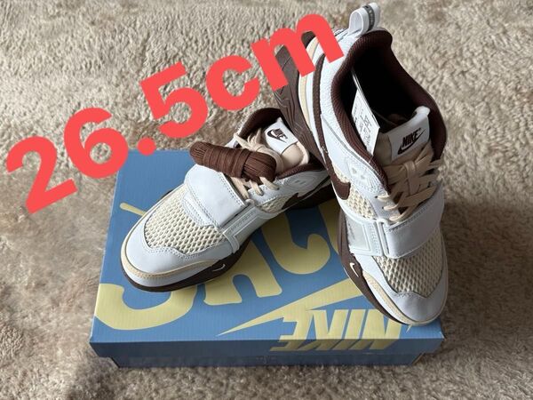 トラヴィス・スコット × ナイキ ズームフィールドジャックス NIKE