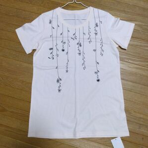 セシール ロング丈Tシャツ