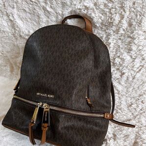 MICHAEL KORS(マイケルコース) RHEA ZIP シグネチャー バック レザー リュックサック ユニセックス