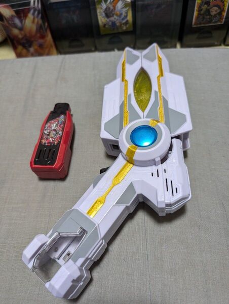 ウルトラマントリガー DXガッツスパークレンス ハイパーキー 【ジャンク】