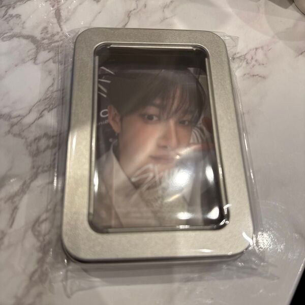 stray kids マルチ缶ケース