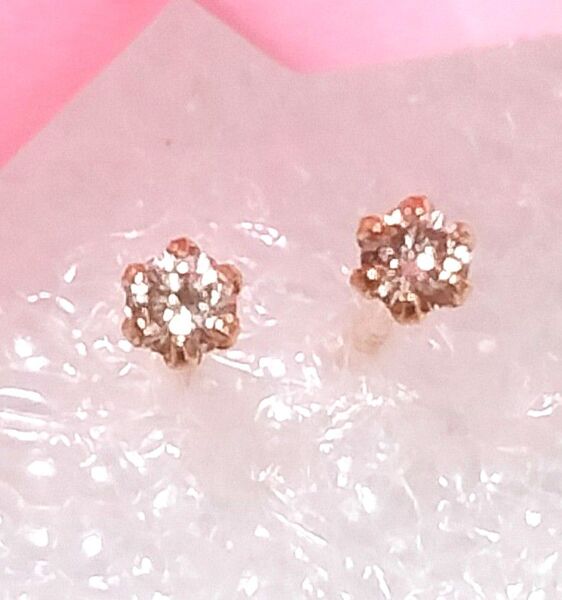 新品高品質K18ピンクゴールドピンクダイヤモンドピアス 計0.06CT 16番