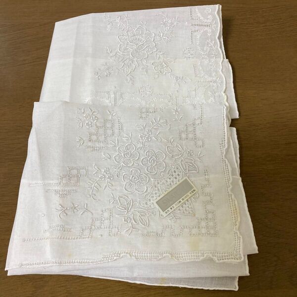 訳あり 未使用 SWATOW スワトウ ハンカ2枚 シミあり
