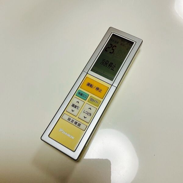 DAIKIN エアコンリモコン ARC456A3