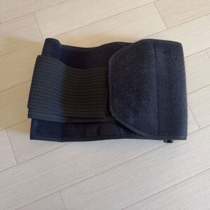 腰痛対策コルセット スポーツダイエット 体感安定 ジムトレーニング 腰痛ベルト Sサイズ