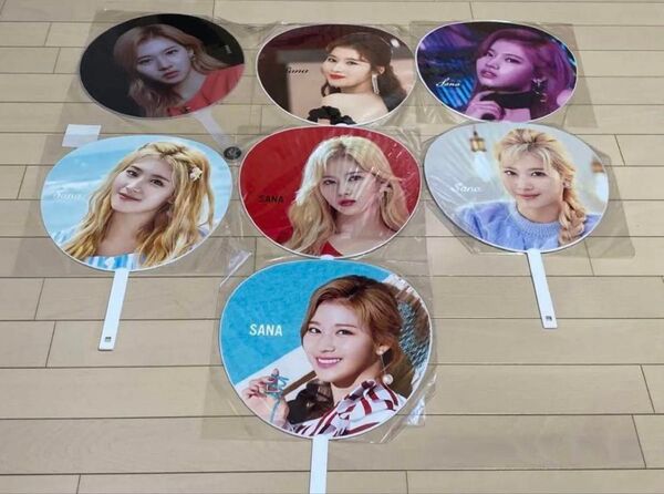 【未開封品】TWICE サナ うちわ 団扇