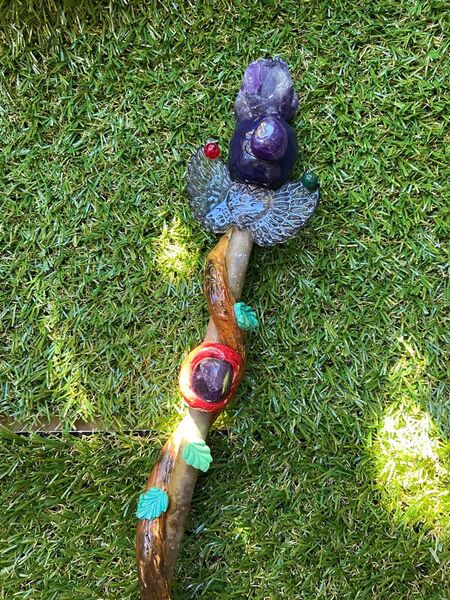魔女の杖 エネルギーワーク アメジストと木の彫刻 ハンドメイド