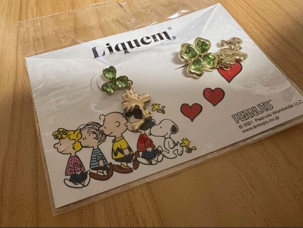 未使用 Liquem リキュエム ウッドストック Happyクローバー ピアス スヌーピー コラボ SNOOPY