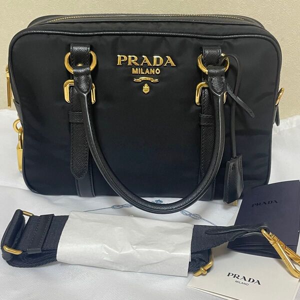 prada ナイロン バッグ