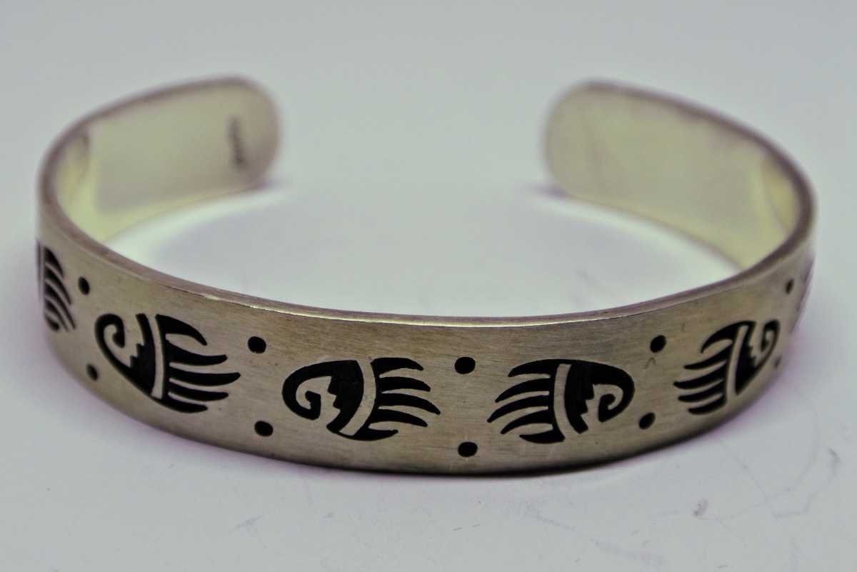 美国印第安珠宝纯银 925 熊爪熊爪防晒面罩科科佩利手链手镯 HOPI 手工制作 34 克宽 12.5 毫米, 手镯, 手镯, 手镯, 银