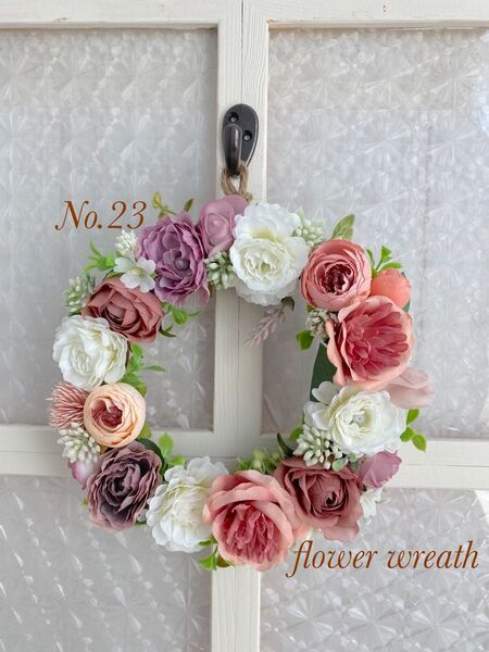 ピンクと白のお花がメインの可愛らしいリースNo23♪