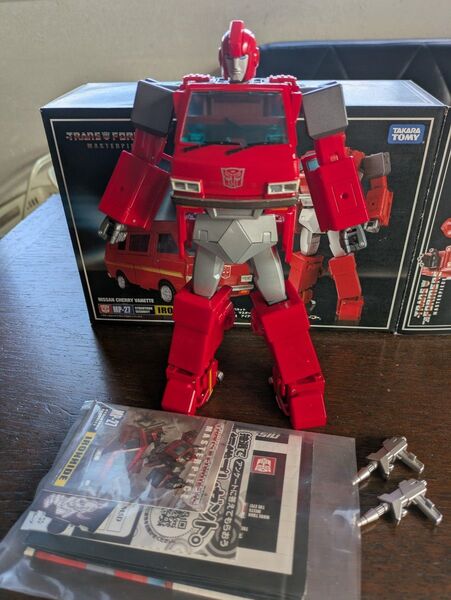 トランスフォーマー マスターピース MP-27 アイアンハイド ニッサン チェリーバネット サイバトロン警備員
