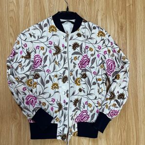 ミュラーオブヨシオクボの総刺繍ジャケット
