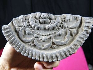 宝相華瓦①　新羅時代 遺跡発掘品　朝鮮　陶器　屋根　寺院　仏教