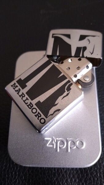 ZIPPOマールボロ 2004年非売品 未使用 オイルライター
