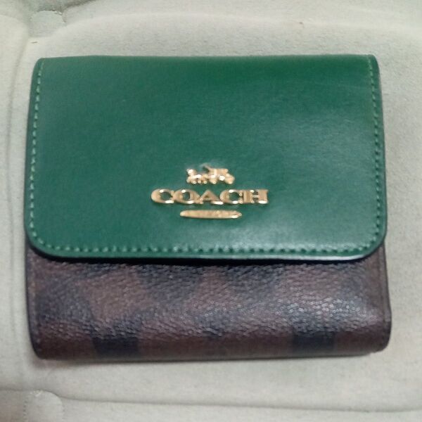 COACH バイカラー3つ折りミニ財布