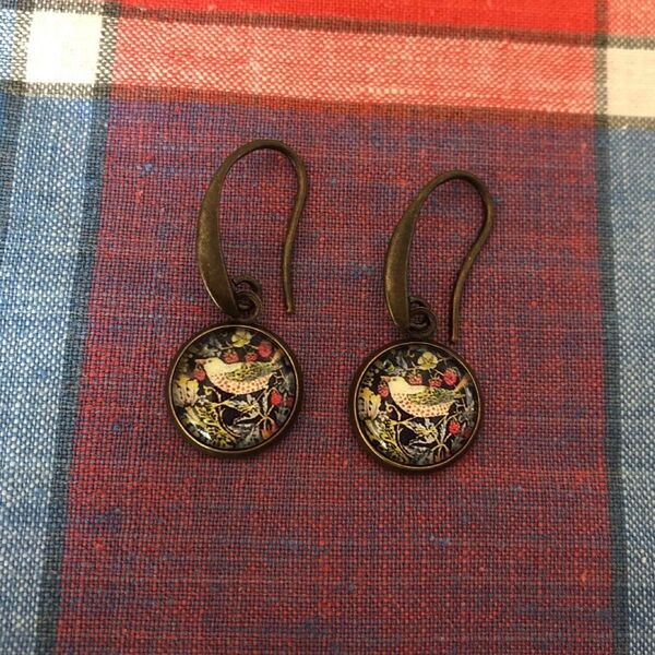 フックピアス1 ウィリアムモリス いちご泥棒