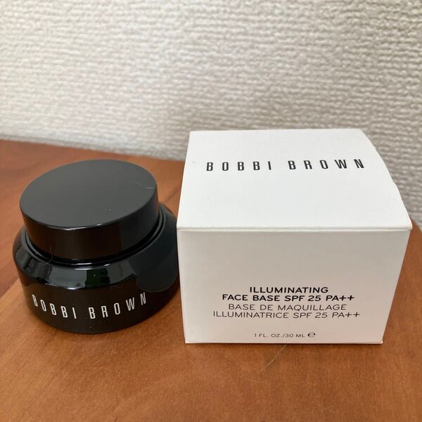 BOBBI BROWN・ボヴィブラウン・イルミネイティング・フェイスベース・化粧下地・SPF25